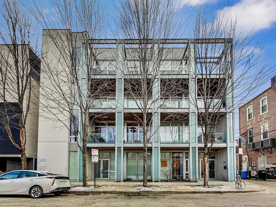1st image of 1615 N Wolcott Ave APT 301