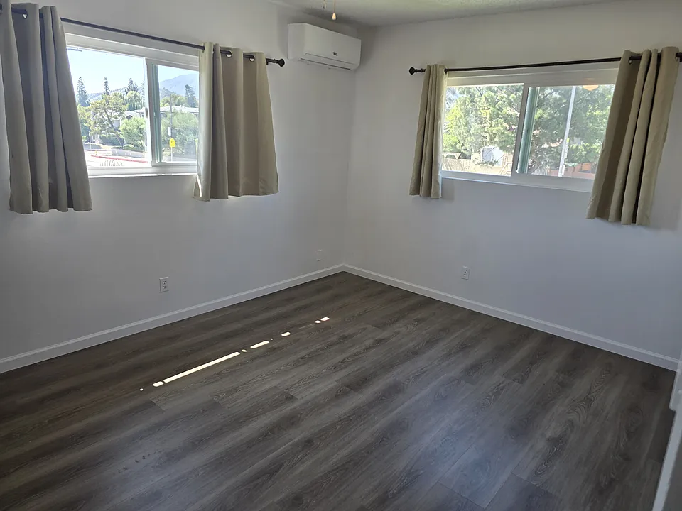428 E Foothill Blvd #A