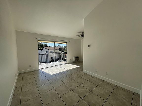 4th image of 3778 50th St #17-1