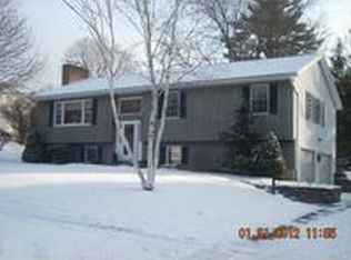 56 Nottingham Dr, Pittsfield, MA 01201