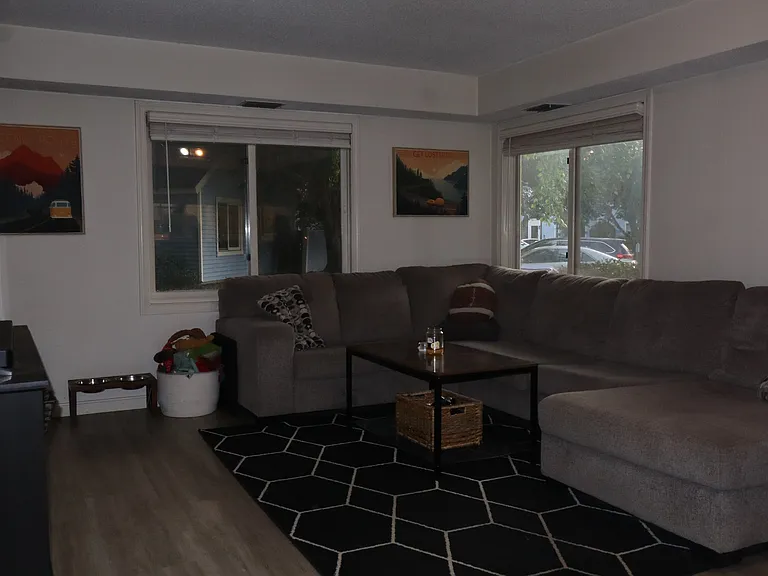 611 Nassau Dr — Photo 10
