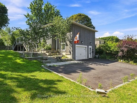 4th image of 49 Sherbourne St