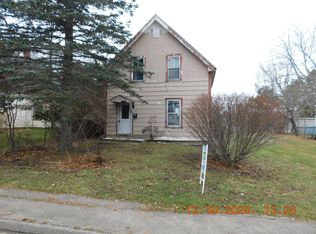 59 Downes St, Calais, ME 04619