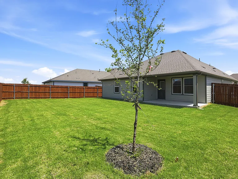 750 Orchid Way — Photo 17