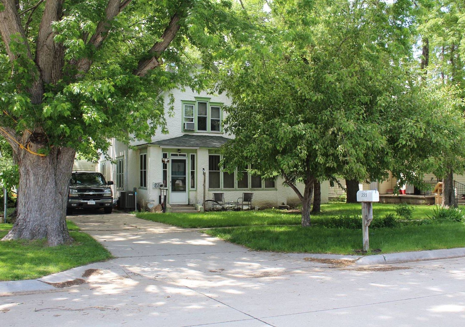 355 N Oak St, Ainsworth, NE 69210 Zillow