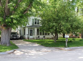 355 N Oak St, Ainsworth, NE 69210