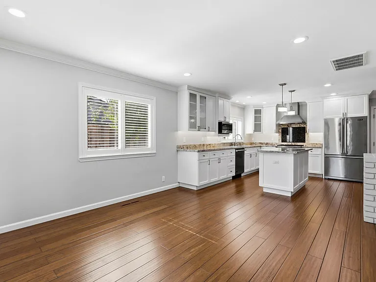 19397 Eric Dr — Photo 8
