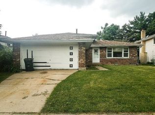 2109 N Old Hicks Rd, Palatine, IL 60074