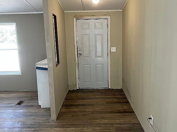 3rd image of 20214 Fettinger Rd