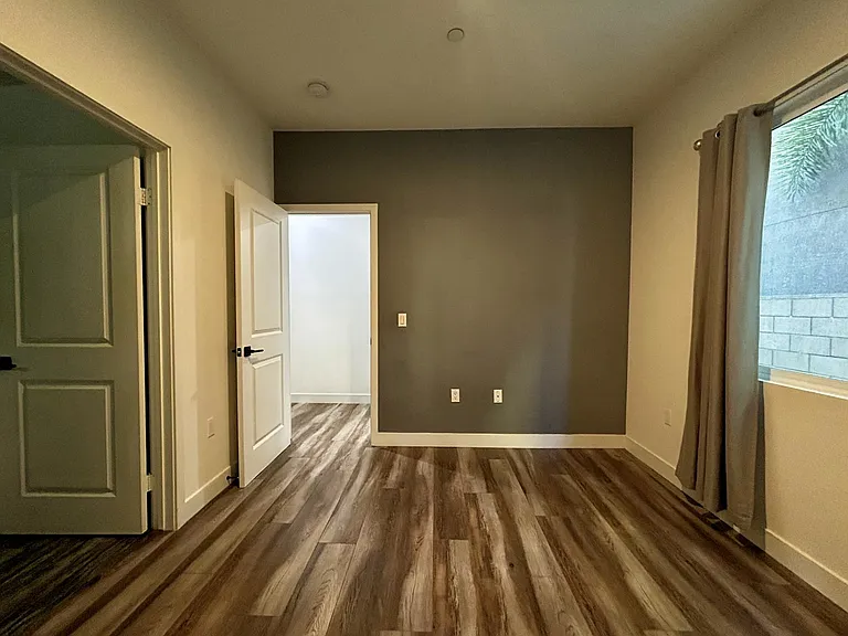 8425 Telegraph Rd — Photo 13