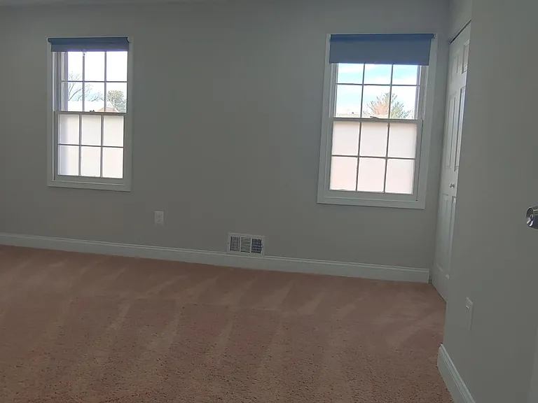 9255 George St — Photo 11
