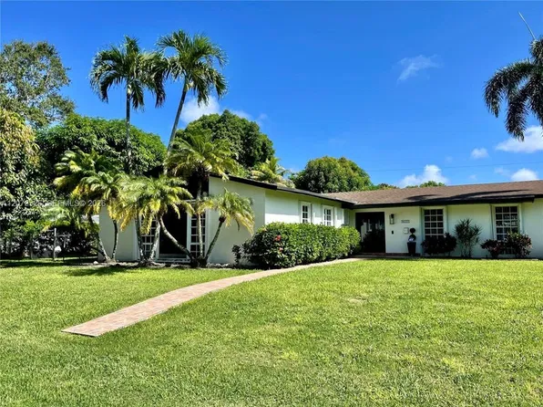 8522 SW 148th Ter, Miami, FL
