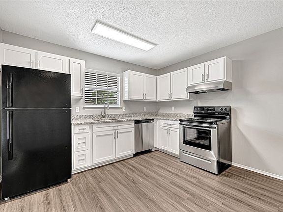 5th image of 4498 & 4500 W Renee Ct