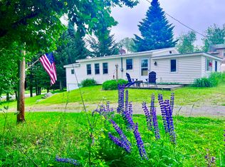 35 Franklin St, Rangeley, ME 04970