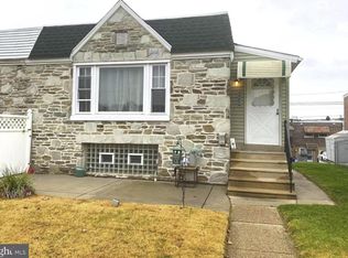 8830 Brous Ave, Philadelphia, PA 19152