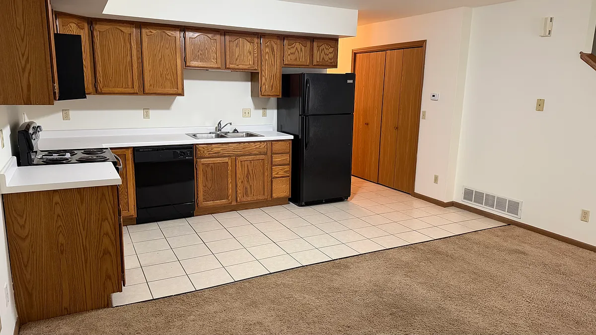 Building Photo - 212 Timblin Dr #1