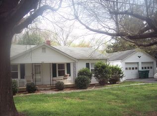 953 Lewisville Vienna Rd, Lewisville, NC 27023