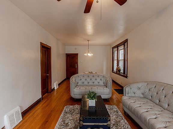 5th image of 1909 S 49th Ave