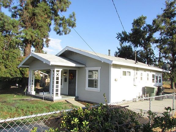 3rd image of 829 W Temple St