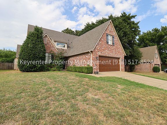 2nd image of 8703 E 95th Pl