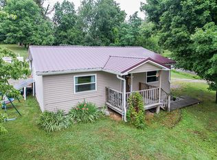 227 Estridge Rd, Paint Lick, KY 40461