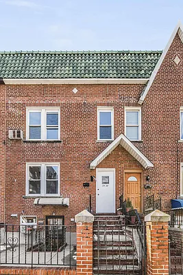 Rented by Compass | media 10