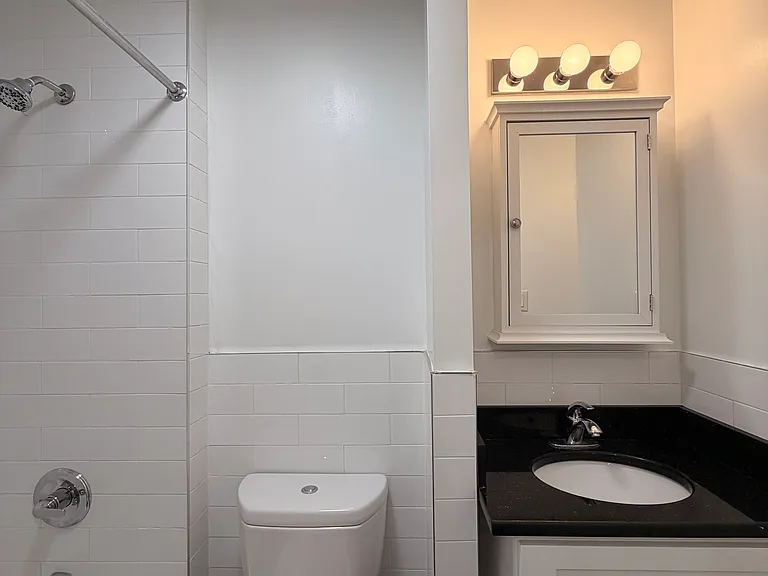 88 2nd Ave #1 — Photo 7