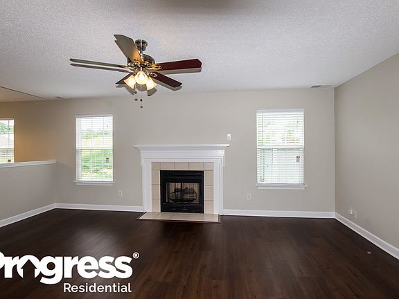 4th image of 8611 Silver Falls Way