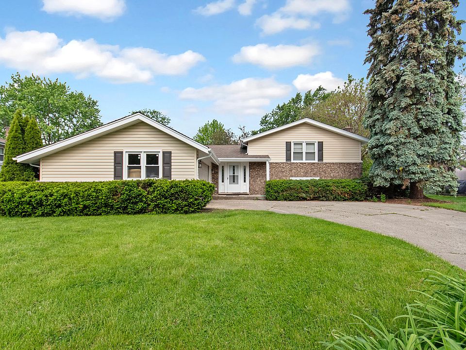 1st image of 2810 N Brighton Pl