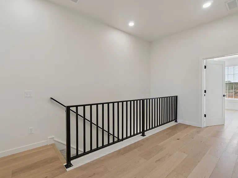 18829 Selah Way — Photo 22