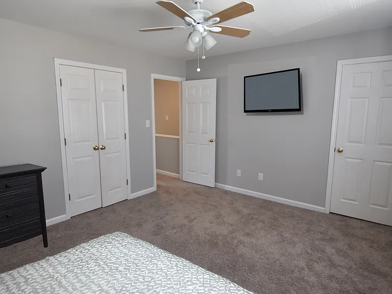 630 S Main St #14 — Photo 6