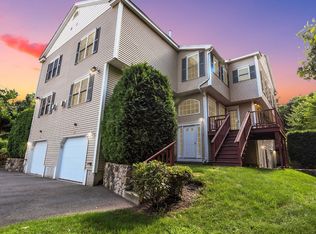 27 Patriots Blvd #27, Hopkinton, MA 01748