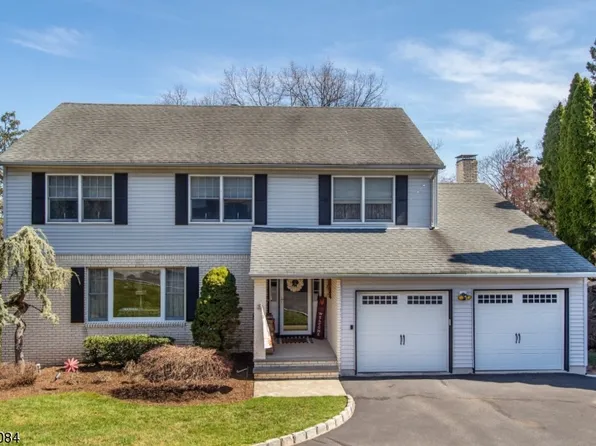 26 Hillock Ave, Hawthorne Boro, NJ 07506