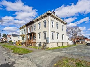 13 Hampden St, Westfield, MA 01085
