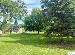 Falcon Way, Warsaw, MN 55087