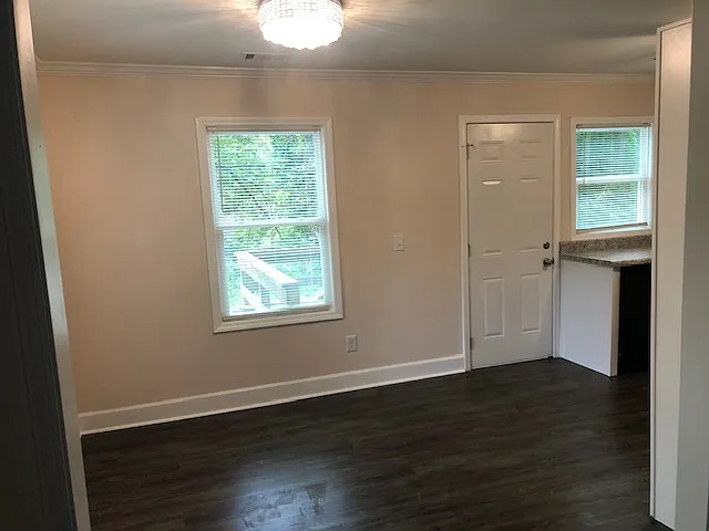 1560 Pontiac Pl SE — Photo 4
