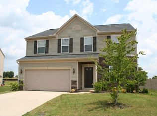 39 Young Harris Dr, Simpsonville, SC 29681