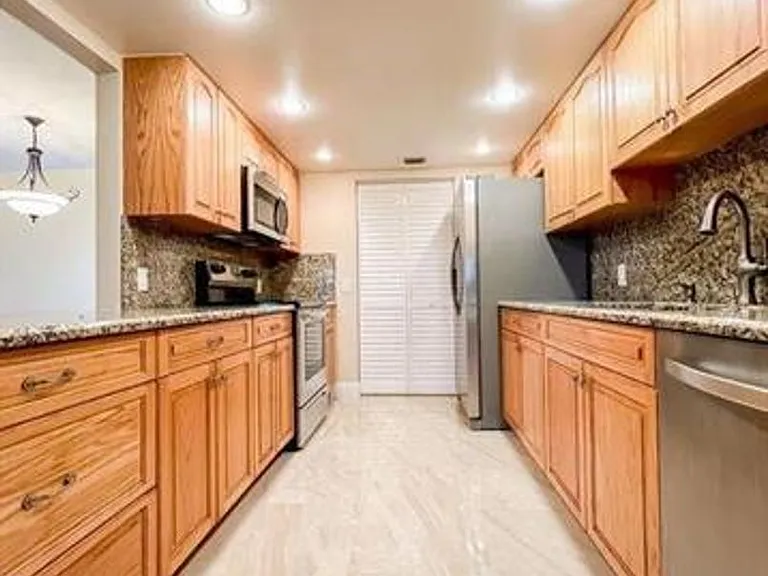 10740 S Golfview Dr #Townhouse 10740 — Photo 12
