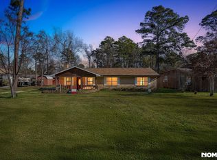 372 Creekside Dr, Onalaska, TX 77360