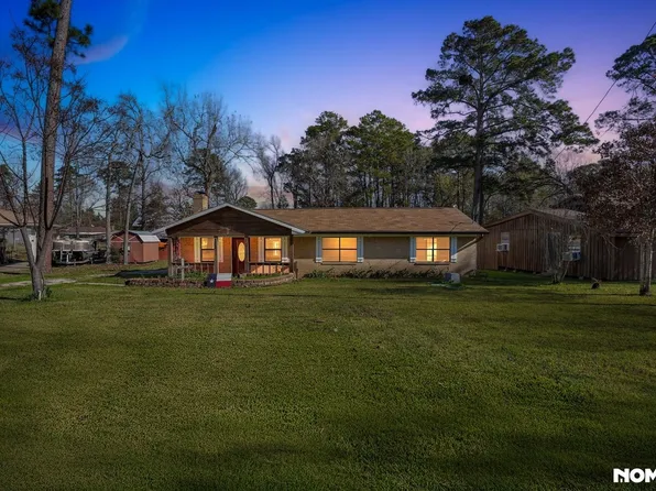 372 Creekside Dr, Onalaska, TX 77360