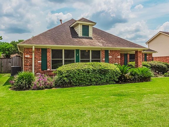 2nd image of 22935 Benbury Dr
