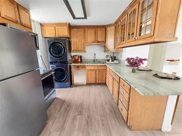 95-273 Waikalani Dr APT D906, Mililani, HI 96789