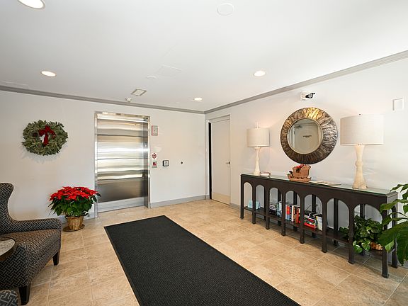 3rd image of 570 Crescent Blvd Unit 308