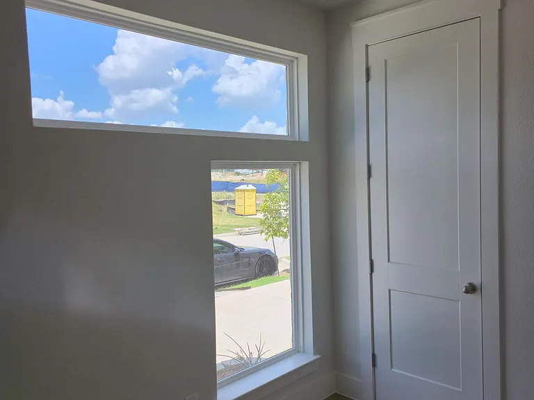 808 Meadowcrest Dr — Photo 15