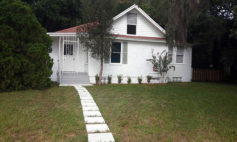 1st image of 504 White St