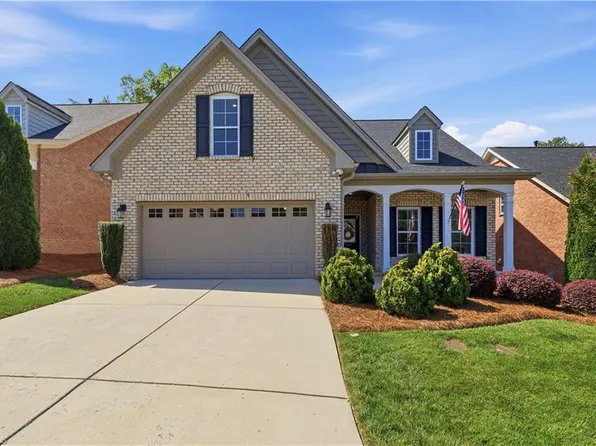 901 Kinloch Dr, Winston Salem, NC 27107