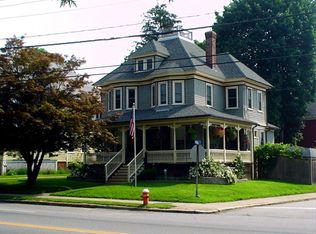 272 Ocean Ave, New London, CT 06320