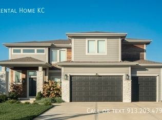 17648 Crystal St, Overland Park, KS 66013