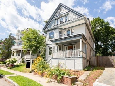 17 Wellesley Park, Dorchester, MA, 02124