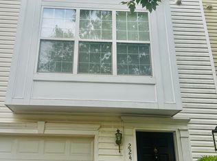 2242 Blue Spruce Dr, Culpeper, VA